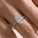 S925 Maxine Attractive 2.5 Carat Oval Cut Engagement Ring in Sterling Silver