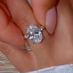S925 Luxe 4.0Ct Oval Cut Engagement Ring In Sterling Silver For Women - Image 2