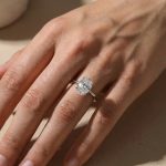 S925 Maxine Classic Moissanite 2.0 Ct~5.5 Ct Solitaire Oval Cut Engagement Ring - Image 2