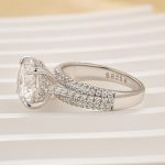 S925 Moissanite Split Shank 4.0Ct Round Cut White Gold Engagement Ring - Image 5