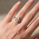 S925 4.0Ct Pear Cut Twisted Willow Ring White Gold Moissanite Diamond Ring - Image 2