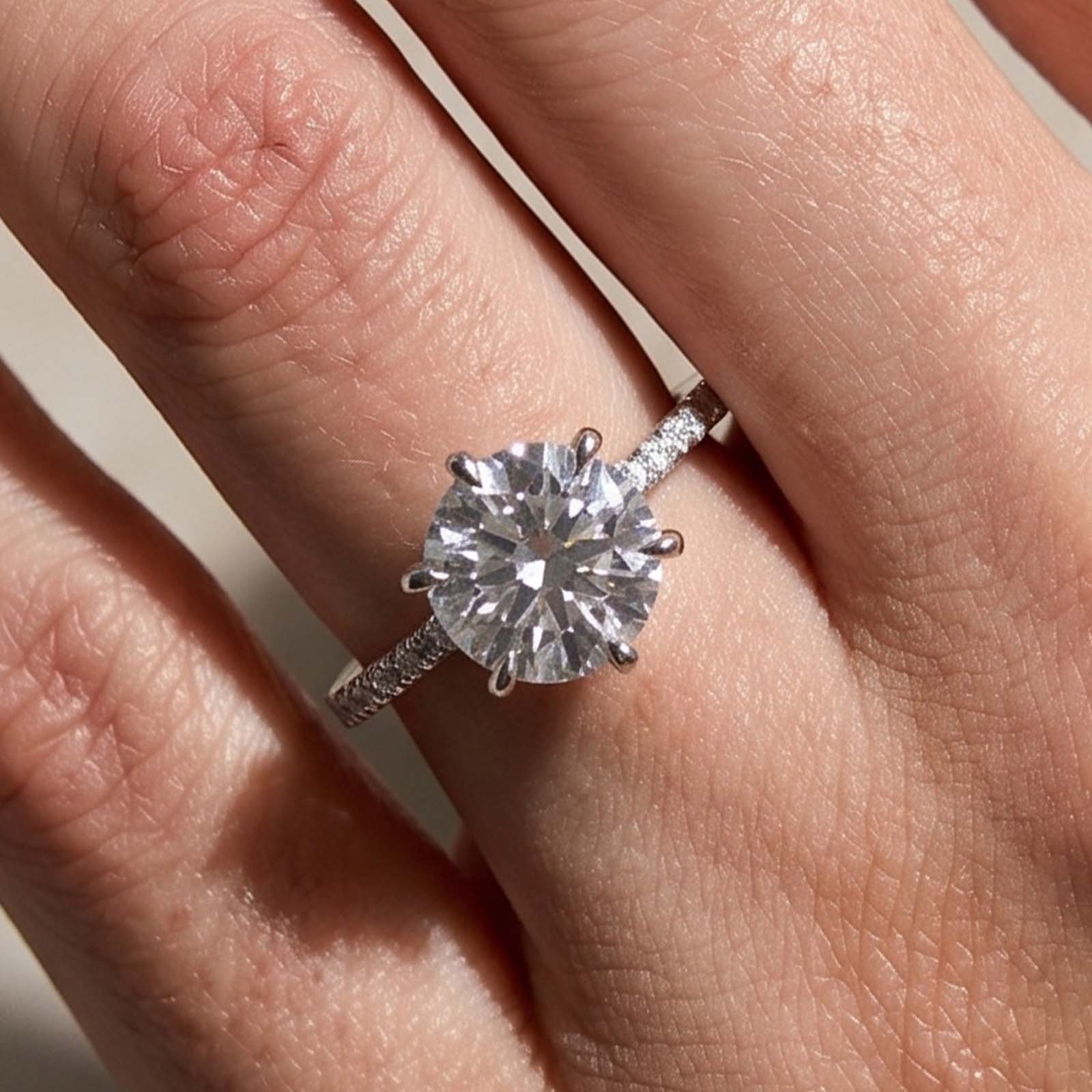 3-279 S925 Maxine Moissanite 2.0 Ct~4.0 Ct 6 Prong Round Cut Engagement Ring - Image 1