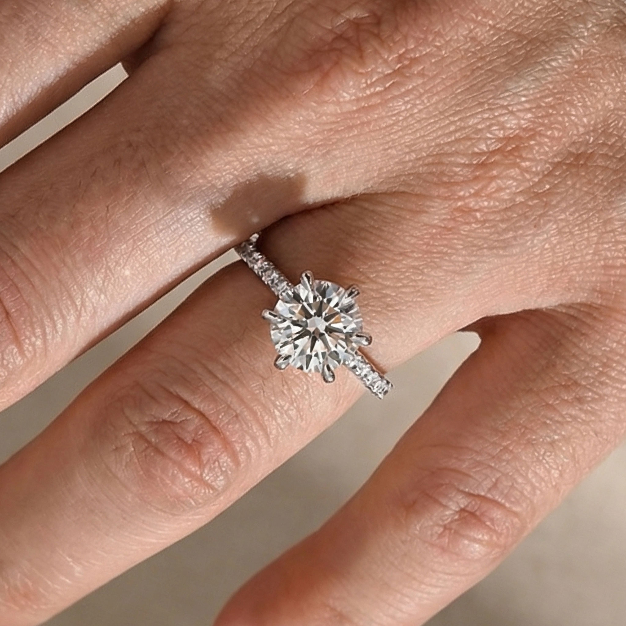 4-123 S925 Moissanite 2.0Ct Round Cut 6 Prong Promise Rings For Women - Image 1