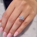 S925 Maxine Classic Moissanite 2.0 Carat Round Cut Engagement Ring - Image 2