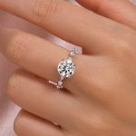 S925 Maxine Timeless Moissanite 2.0 Carat Round Cut Engagement Ring