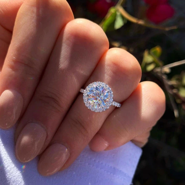 6826d5d7-d5c0-4922-b326-e2e5b19d35ec S925 Classic Halo Round Cut Women's Engagement Ring In White Gold - Image 1