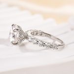 S925 Maxine Moissanite 2.0 Ct~4.0 Ct Round Cut Engagement Ring In Sterling Silver - Image 4