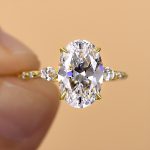 S925 Attractive 4.0Ct Oval Cut Engagement Ring - Image 2