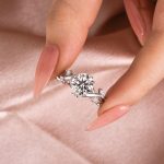 S925 Maxine Vintage Moissanite 2.0 Carat Vine Design Round Cut Engagement Ring
