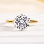 S925 2.0 Carat Moissanite Precious Two-tone Engagement Ring - Image 3