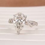 S925 4.0Ct Pear Cut Twisted Willow Ring White Gold Moissanite Diamond Ring - Image 4