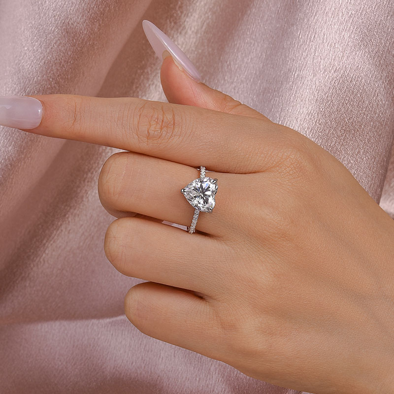 DSC-291591 S925 Maxine Moissanite 4.0 CT Heart Cut Engagement Ring For Women - Image 1