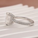 S925 Moissanite 4.0Ct Cushion Cut White Gold Moissanite Diamond Engagement Ring - Image 5