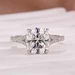 S925 Moissanite 3.0Ct Cushion Cut Split Shank White Gold Engagement Ring - Image 4