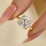S925 Maxine Classic 5.5 Carat Cushion Cut Yellow Gold Travel Engagement Ring In Sterling Silver