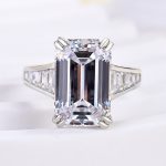S925 Luxury Big Emerald Cut Engagement Ring In Sterling Silver - Image 4