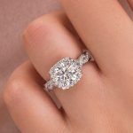 S925 Moissanite 2.0 Ct Halo Round Cut Twist White Gold Engagement Ring