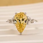 S925 4.5Ct Pear Cut Yellow Stone With Design Marquise Side Stone Engagement Rings - Image 3