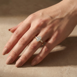 S925 Maxine Outstanding Moissanite 4.0 Carat Oval Cut Engagement Ring - Image 3