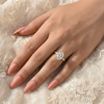 S925 Maxine Outstanding Moissanite 4.0 Carat Oval Cut Engagement Ring - Image 2