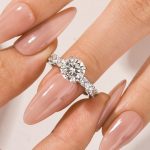 S925 Moissanite 2.0Ct Round Cut Engagement Ring In Sterling Silver