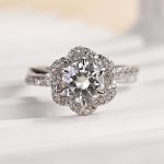 S925 Maxine Moissanite 1.0 CT Twist Flower Design Engagement Ring - Image 4