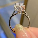 S925 Maxine Moissanite 1.0 CT Twist Flower Design Engagement Ring - Image 2