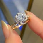 S925 Maxine Moissanite 1.0 CT Twist Flower Design Engagement Ring