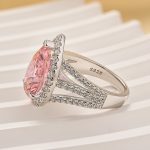 S925 Vintage Split Shank Halo 4.5Ct Pear Cut Pink Engagement Ring In Sterling Silver - Image 4