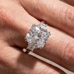 S925 Luxurious Crushed Ice Hybrid Radiant Cut Three Stone Engagement Ring In Sterling Silver - Image 3