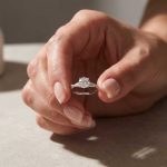 S925 Moissanite Twist White Gold 1.0Ct Round Cut Engagement Ring in Sterling Silver - Image 3