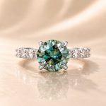 S925 Moissanite 3.0Ct Round Green Stone Wedding Set/Engagement Ring For Holiday Ring Gift - Image 4