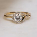 S925 Moissanite Halo 1.2Ct Round Cut Yellow Gold Engagement Ring - Image 2