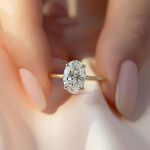 S925 Classic 4.0Ct Solitaire Oval Cut Hidden Halo Engagement Ring In Sterling Silver