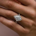 S925 3.0 Carat Stunning Halo Pear Cut Elegant Engagement Ring In Sterling Silver