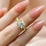 S925 Moissanite Yellow Gold 2.0 Carat Round Cut Vintage Engagement Ring - Image 3